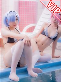 性感双女神内衣cosplay